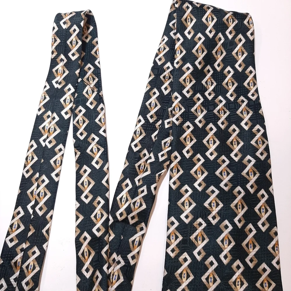 MADISON AVENUE Patterned Silk Tie Made In Canada Diamond Gold Green